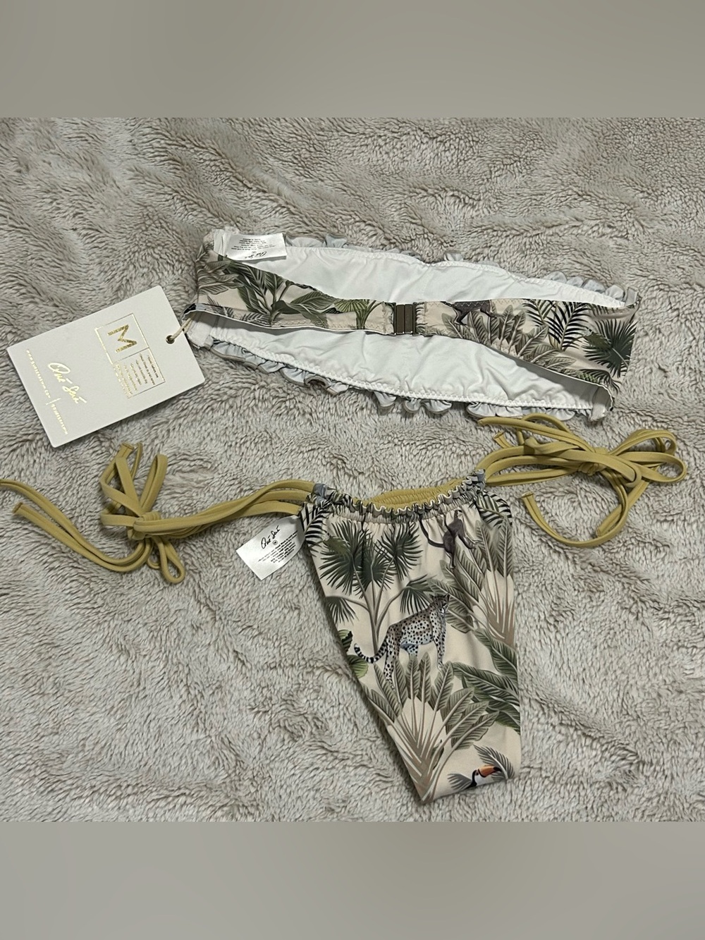 Que Sera Isla Bonita Swim Set - Picture 4 of 6